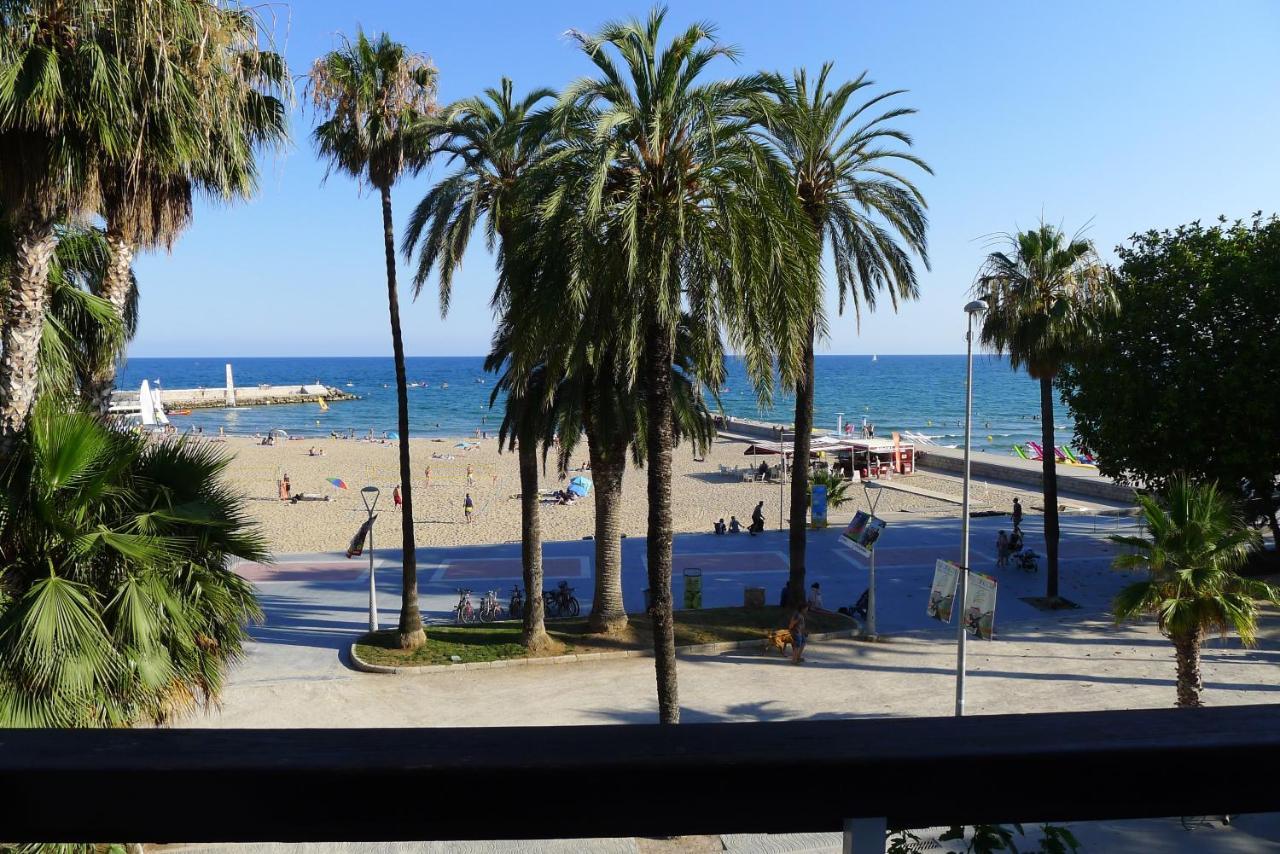 Fragata Beach Seaview Ситжес Екстериор снимка